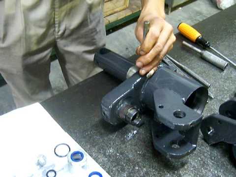 1211201985637AMService-Repair-Hand-Pallet-Truck-3