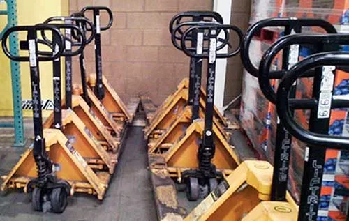 1211201985657AMService-Repair-Hand-Pallet-Truck-5